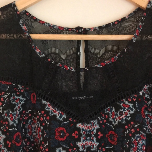 Wendy Bellissimo Black Lace Flower Blouse - Picture 5 of 16